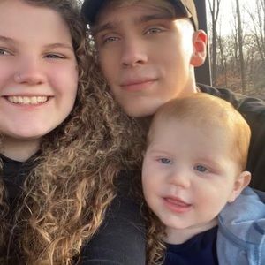 Meet your Posher, Logan